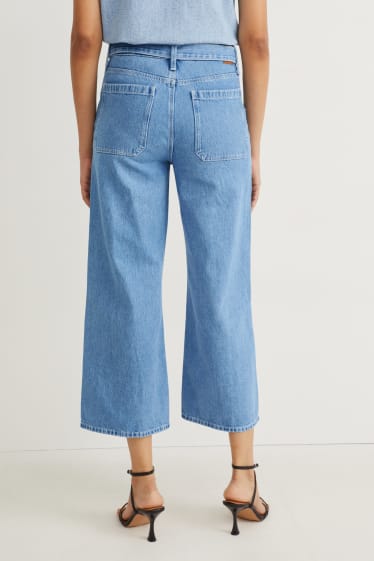 Women - Wide leg jeans with belt - high waist - denim-light blue