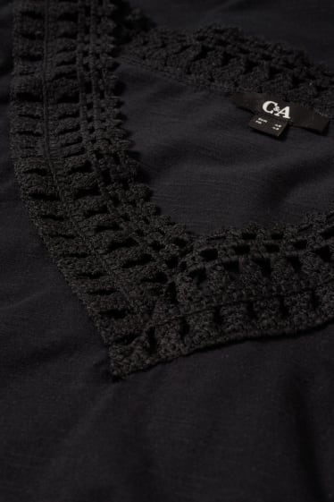 Femmes - Robe avec col en V - noir