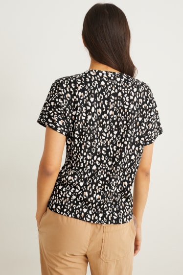 Women - T-shirt with knot detail - patterned - black