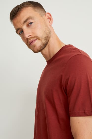 Men - T-shirt - dark red
