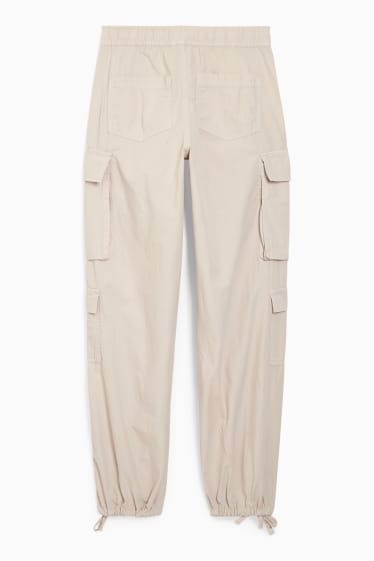 Ados & jeunes adultes - CLOCKHOUSE - pantalon cargo - mid waist - relaxed fit - beige clair