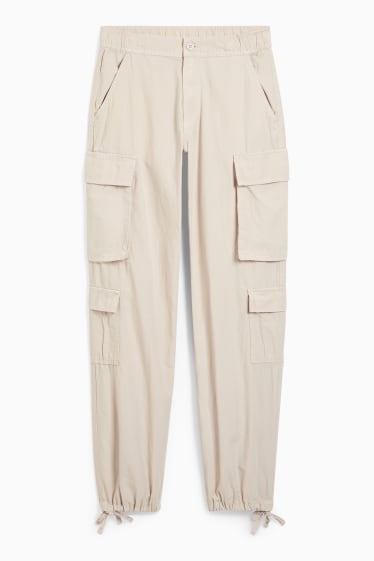 Ados & jeunes adultes - CLOCKHOUSE - pantalon cargo - mid waist - relaxed fit - beige clair