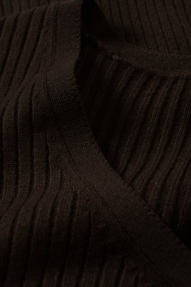 Femmes - Pullover basique à col V - matière côtelée - noir