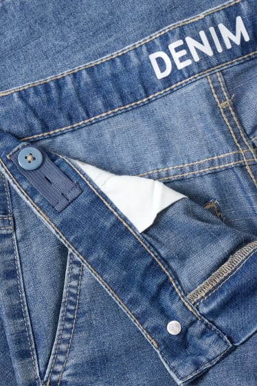 Kinderen: jongens - Cargojeans - jeansblauw