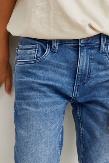 Kinderen: jongens - Slim jeans - jog denim - jeanslichtblauw