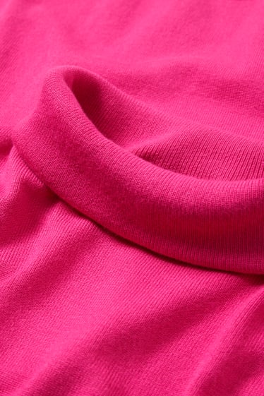 Femei - Pulover cu guler rulat - roz