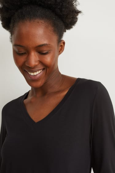 Women - Basic long sleeve top - black