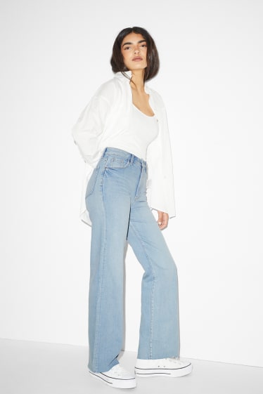 Femei - CLOCKHOUSE - loose fit jeans - talie înaltă - denim-albastru deschis