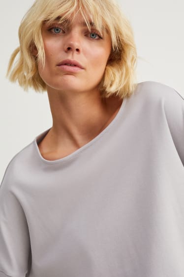 Femei - Tricou cu mânecă lungă basic - gri
