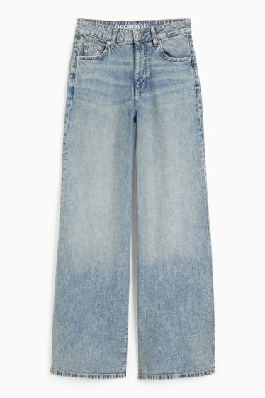 Femmes - CLOCKHOUSE - jean à jambe évasée - high waist - jean bleu clair