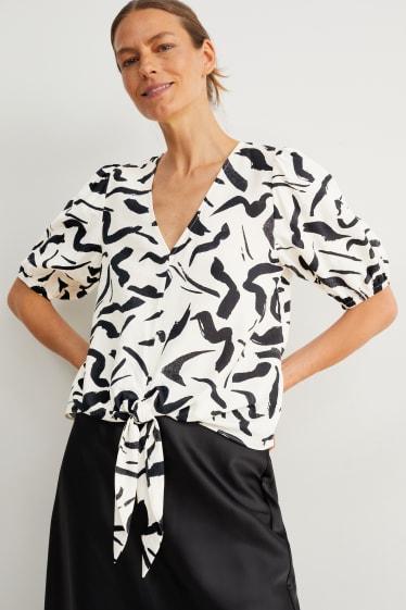 Dames - Blouse met knoop in de stof - crème wit