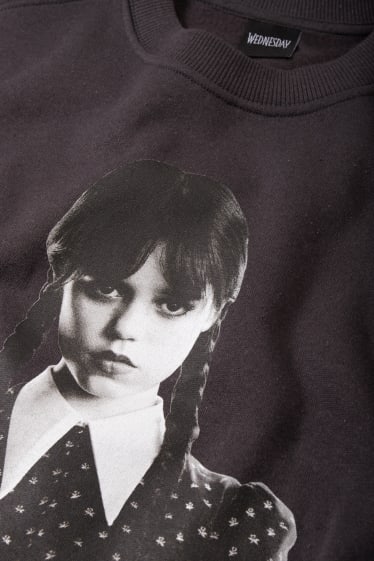 Damen - CLOCKHOUSE - Oversized-Sweatshirt - Wednesday - schwarz
