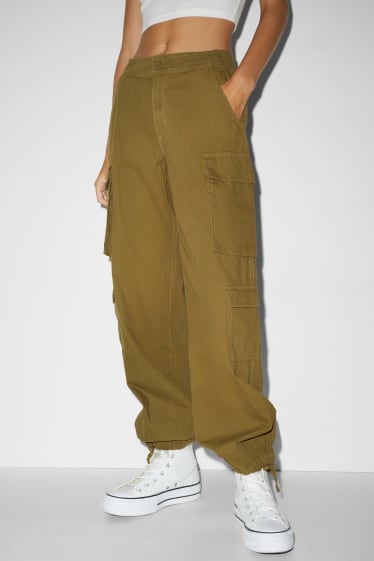 Teens & young adults - CLOCKHOUSE - cargo trousers - mid-rise waist - relaxed fit - green