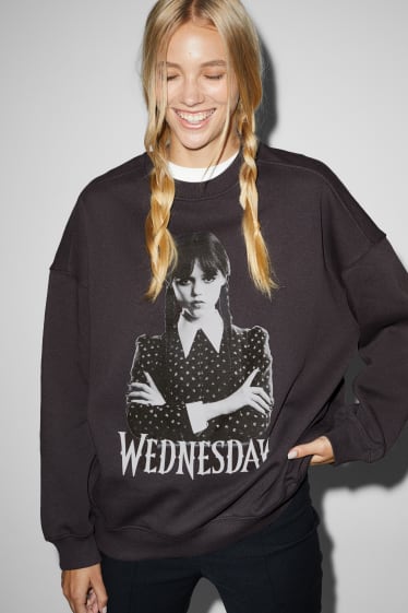 Teens & Twens - CLOCKHOUSE - Oversized-Sweatshirt - Wednesday - schwarz