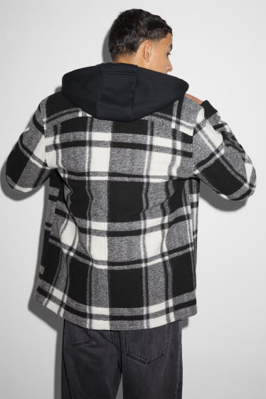 Pánské - Košilová bunda s kapucí - kostkovaná - černá/bílá