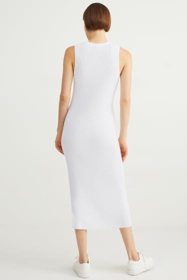 Dames - Nauwsluitende gebreide jurk - wit