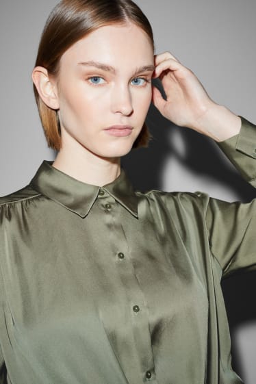 Femmes - CLOCKHOUSE - chemisier en satin et noué - vert