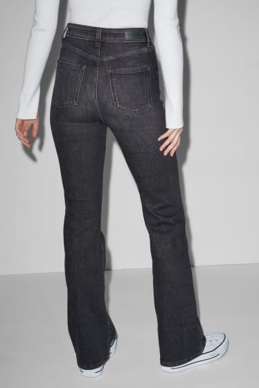 Tieners & jongvolwassenen - CLOCKHOUSE - flared jeans - high waist - LYCRA® - zwart