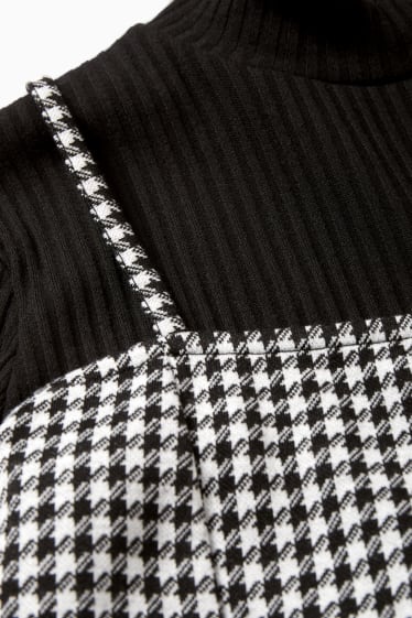 Nena - Talles esteses - conjunt - samarreta de coll alt i vestit - 2 peces - negre