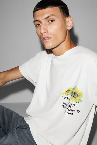 Men - T-shirt - cremewhite