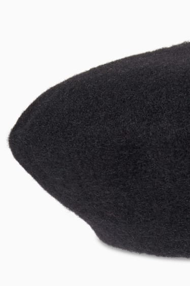 Women - Woollen beret - black