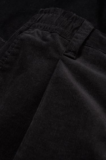 Heren - Corduroy chino - tapered fit - zwart