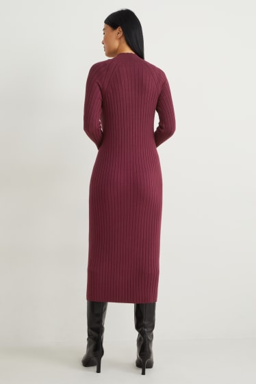 Damen - Figurbetontes Strickkleid - bordeaux