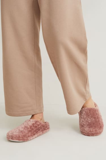 Donna - Pantofole di ecopelliccia - rosa scuro