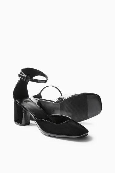 Women - Patent court shoes - faux leather - black