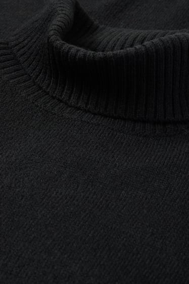 Women - Basic knitted dress - black