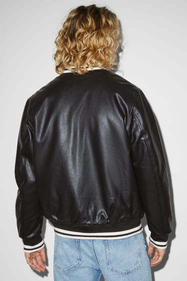 Herren - Collegejacke - Lederimitat - schwarz