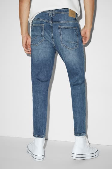 Men - Carrot jeans - blue denim