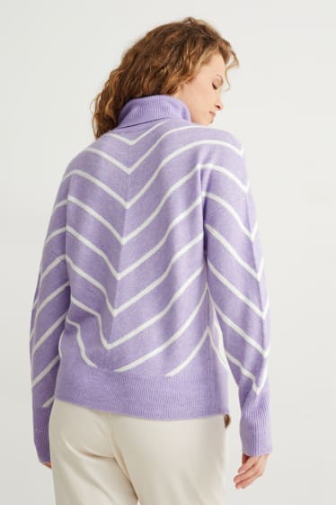 Women - Polo neck jumper - light violet