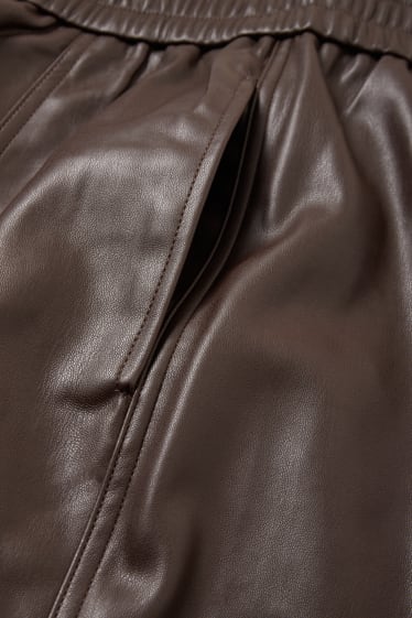Donna - Pantaloni - vita alta - tapered fit - similpelle scamosciata - marrone scuro