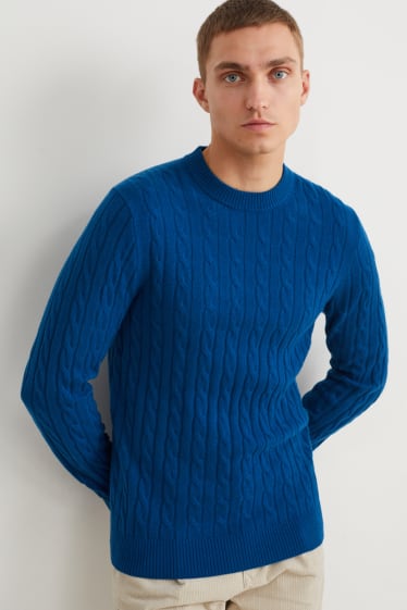 Mężczyźni - Sweter z dodatkiem kaszmiru - miks wełniany - warkoczowy wzór - niebieski