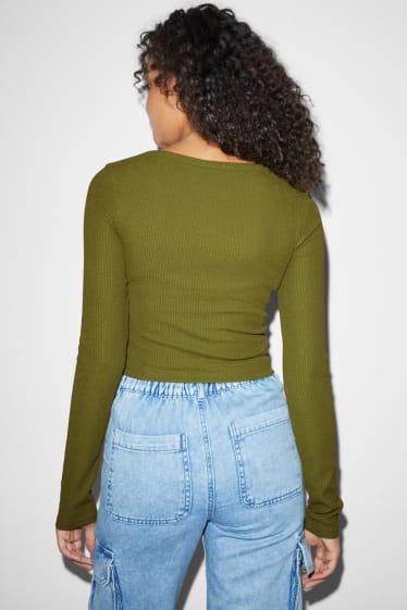 Teens & young adults - CLOCKHOUSE - cropped long sleeve top - green