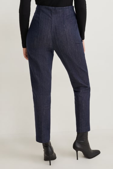Kobiety - Tapered jeans - wysoki stan - dżins-ciemnoniebieski
