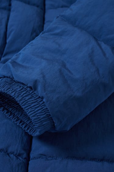 Home - Jaqueta embuatada amb caputxa - blau fosc