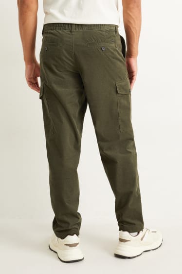 Hombre - Pantalón cargo de pana - regular fit - verde