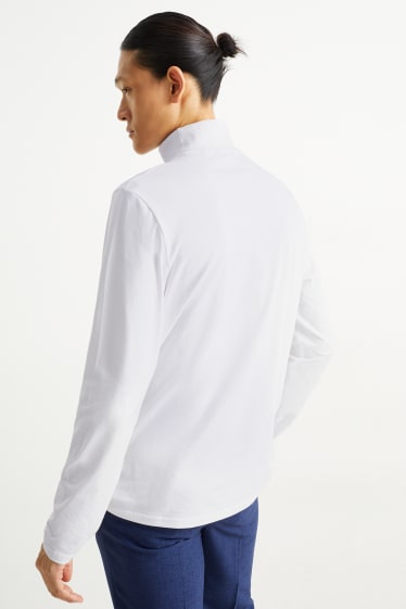 Bărbați - Bluză cu guler rulat - alb