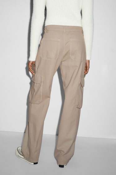 Femmes - CLOCKHOUSE - pantalon cargo - taupe