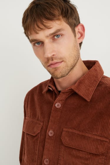 Mężczyźni - Koszula sztruksowa - brązowy