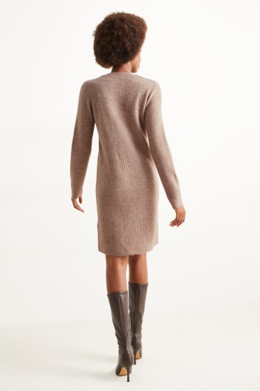 Damen - Strickkleid - hellbeige