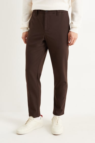Hommes - Chino - tapered fit - marron foncé