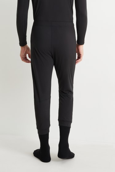 Men - 3/4-length thermal long pants - black