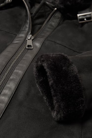 Donna - Giacca di finta lana shearling con cappuccio - similpelle scamosciata - nero