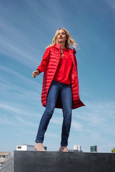 Femmes - Doudoune longue sans manches - rouge