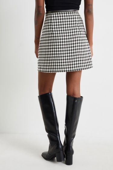 Women - Miniskirt - check - black / white