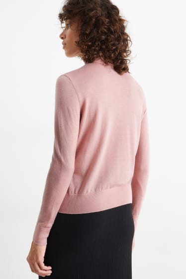 Femmes - Pullover à col roulé basique en mérinos - rose