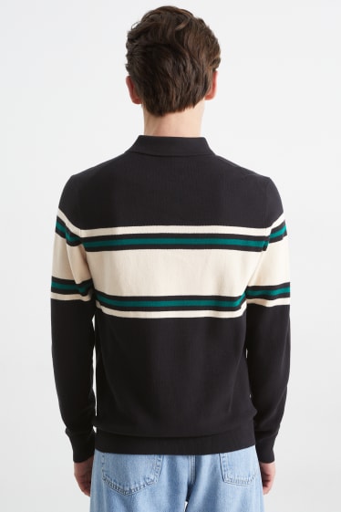 Men - Fine knit jumper - black